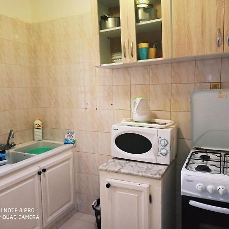Apartment Tunis 1 Near Airport Ariana Eksteriør bilde